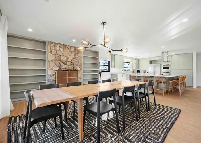 Unrivaled Views Large Uptown With Swimspa And Sauna Holiday home