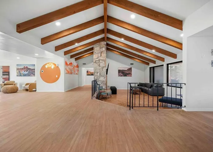 Unrivaled Views Large Uptown With Swimspa And Sauna Holiday home *