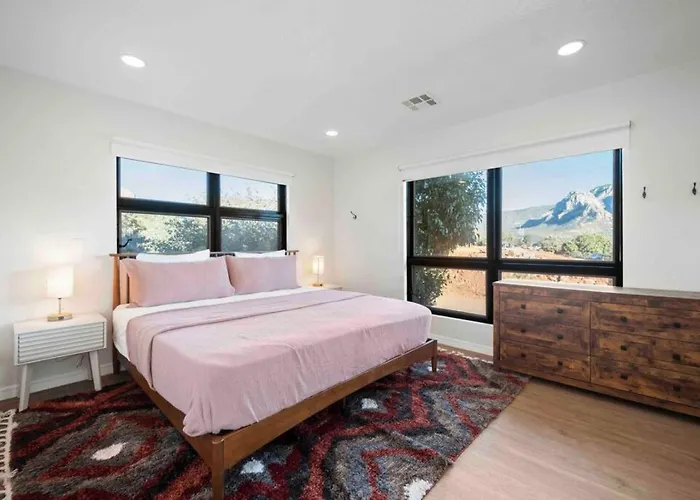 Unrivaled Views Large Uptown With Swimspa And Sauna Holiday home *