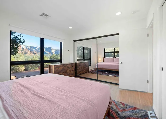 Unrivaled Views Large Uptown With Swimspa And Sauna Holiday home *