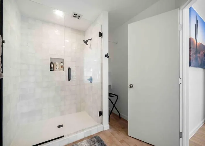Unrivaled Views Large Uptown With Swimspa And Sauna Holiday home