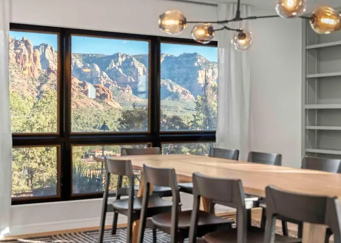 Unrivaled Views Large Uptown With Swimspa And Sauna *
