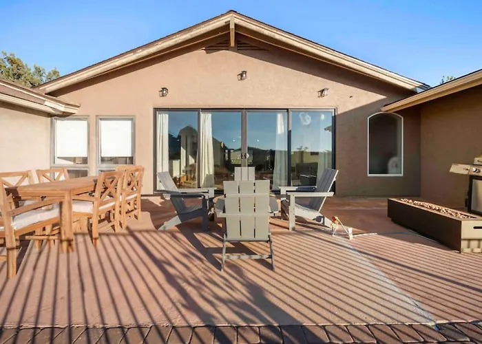 Unrivaled Views Large Uptown With Swimspa And Sauna * Sedona