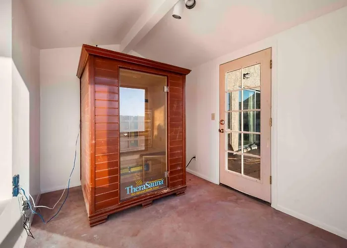 Unrivaled Views Large Uptown With Swimspa And Sauna Holiday home *