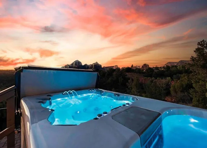 Holiday home Unrivaled Views Large Uptown With Swimspa And Sauna
